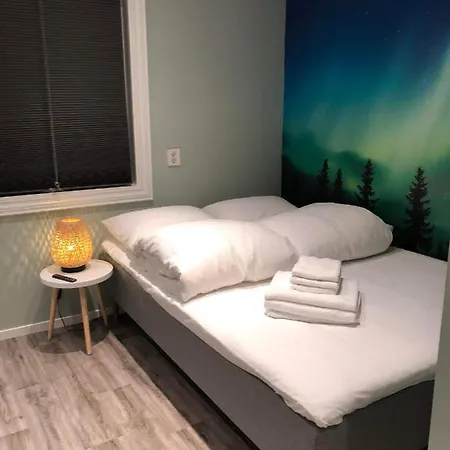 Apartament 104 *